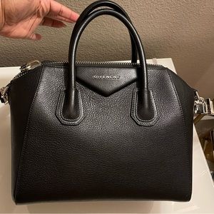 GIVENCHY SMALL ANTIGONA